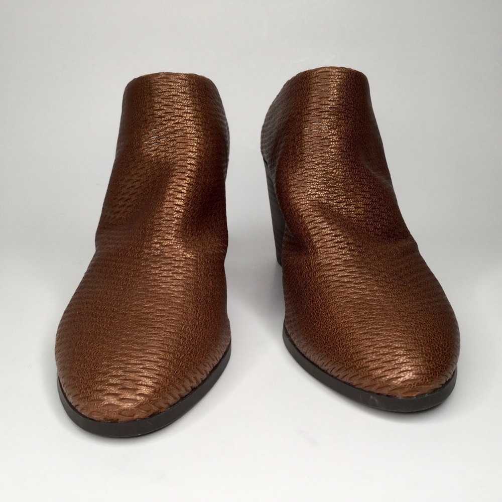 Lucky Brand perforated leather upper bronze mules. - Picture 6 of 11